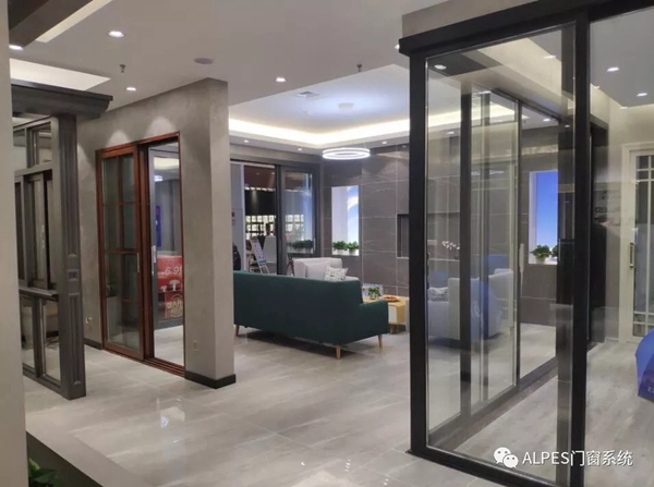 阿尔卑斯门窗系统新店成都二店开业 ，两店相映，璀璨绽放